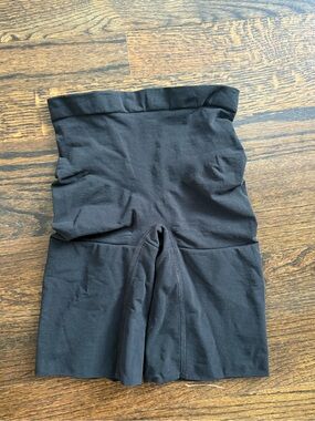SPANX Black Power Series High-Waist Shaping Shorts Medium